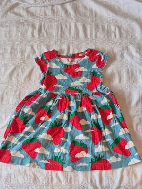 Mini Boden girls size 5-6 years altered damaged sleeve dress play cond.